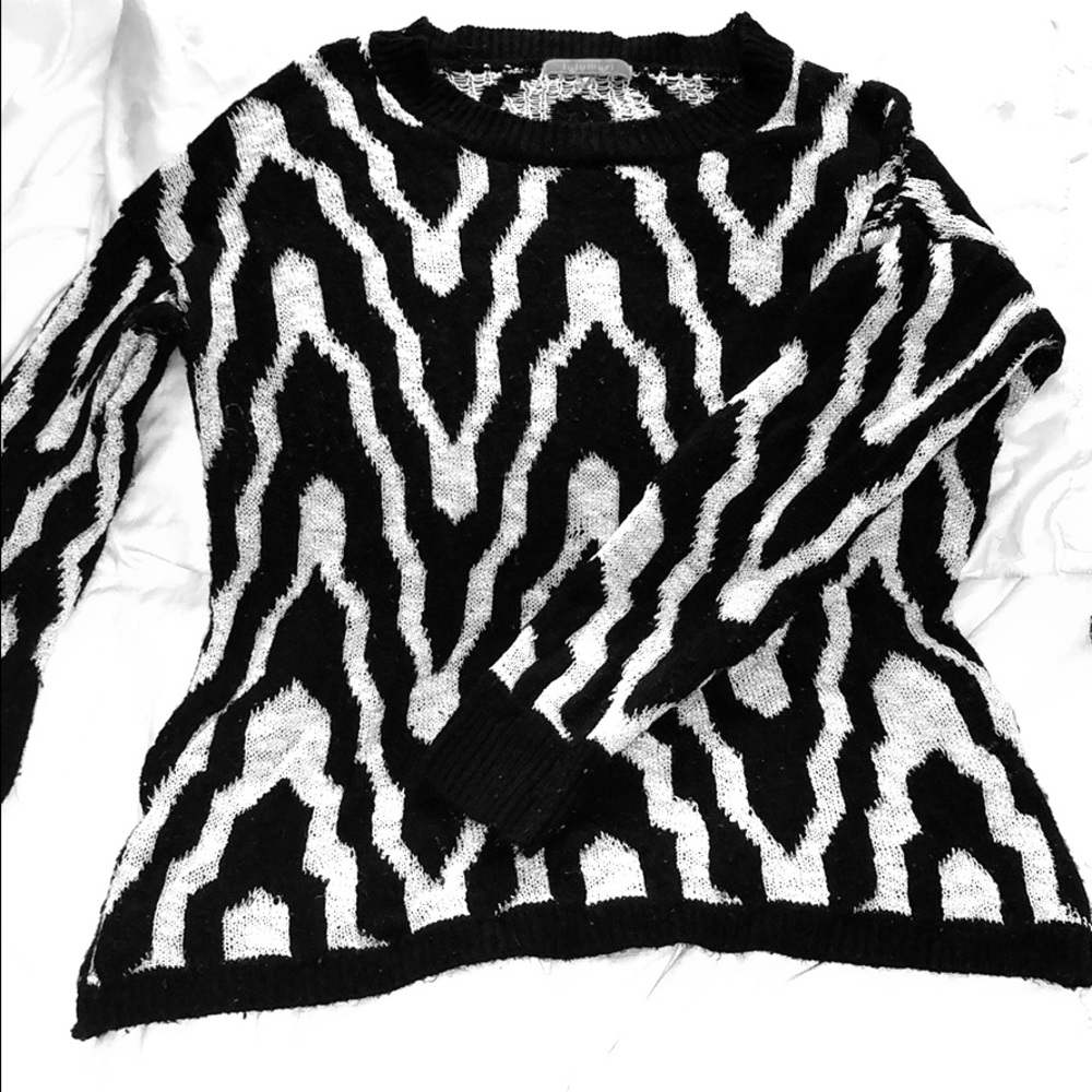 Slouchy zebra sweatshirt